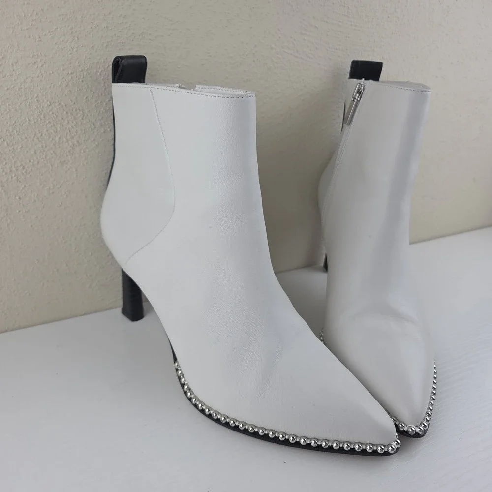 BCBGeneration Boots Womens 8 Beya Pointy Toe Leather Ball Chain Ankle Zip White‎